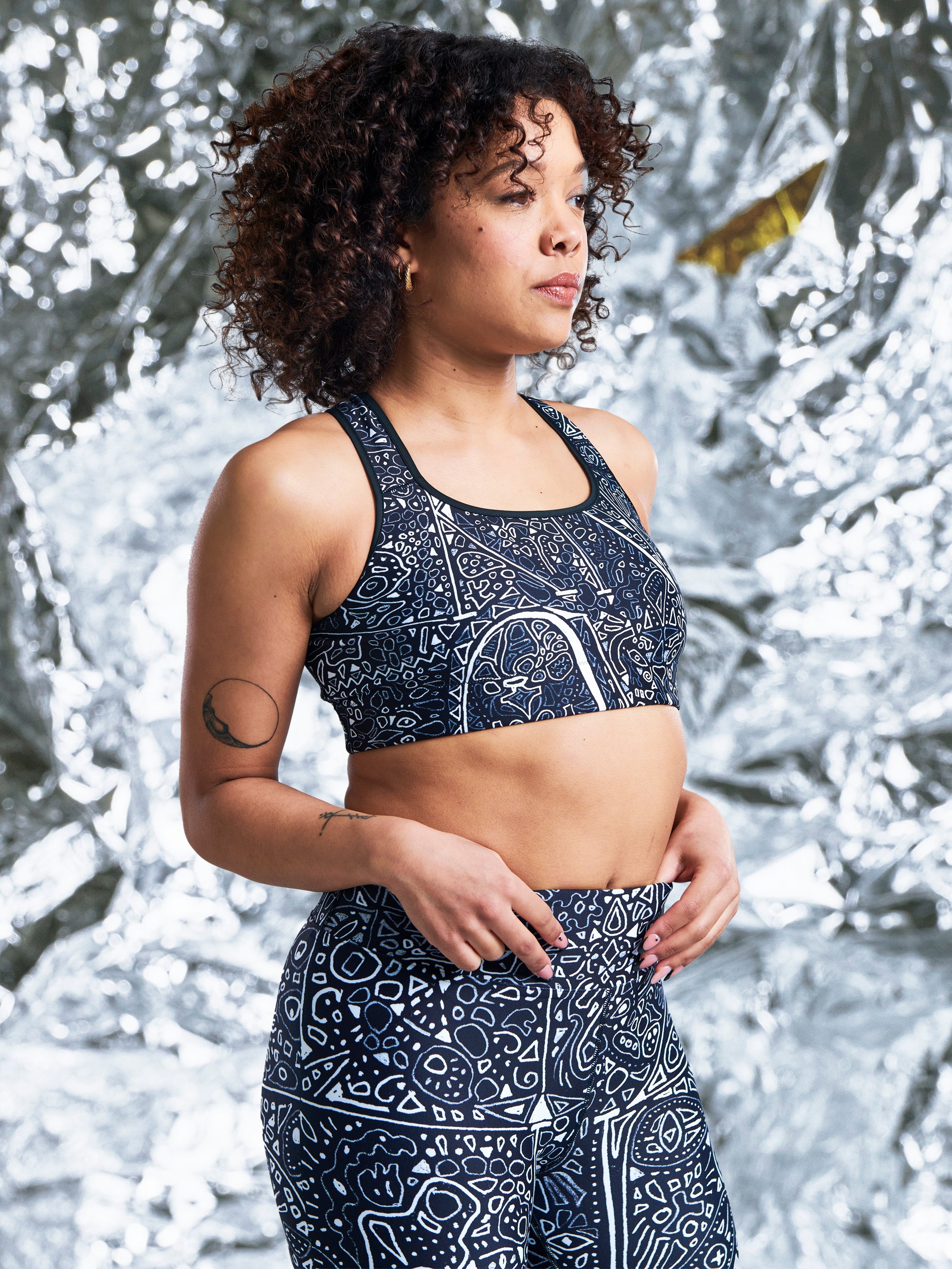 KNOW Black Original Yoga bra - Love & Other Necessities